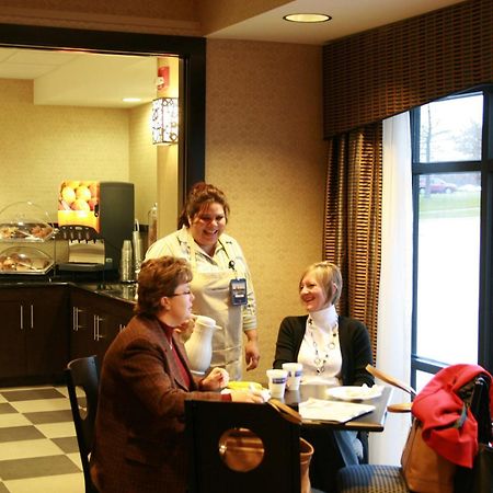 Hampton Inn Топіка Ресторан фото
