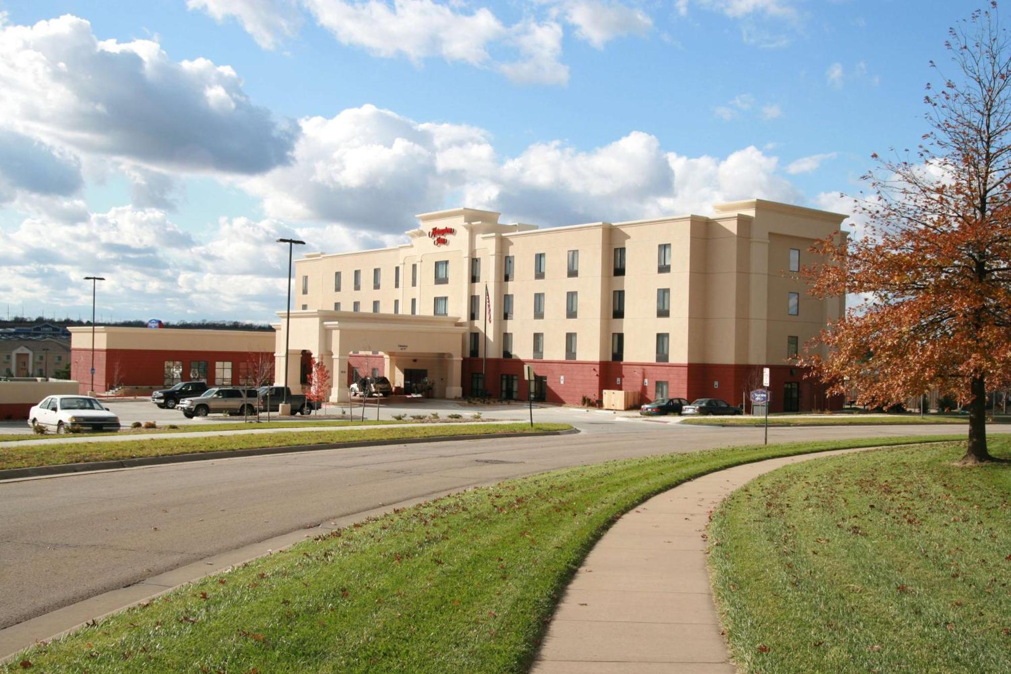 Hampton Inn Топіка Екстер'єр фото